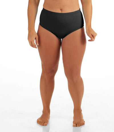 Bottom half of plus sized woman, facing front, wearing JunoActive QuikWik Comfort Briefs in black. This brief fits just below the belly button with conservative leg opening.